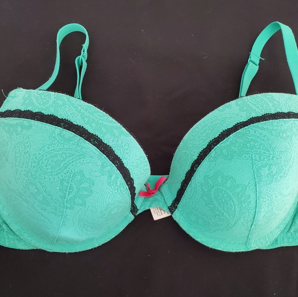 Bra - Picture 1 of 2